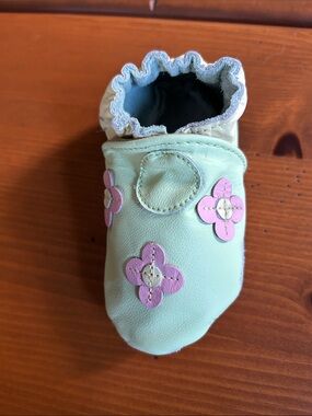 Robeez Soft Leather Moccasins with Pink Flower Accents - Mint